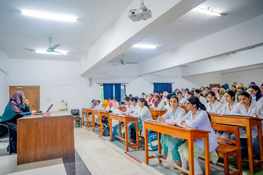 Zainul Haque Sikder Women's Medical College - College Image