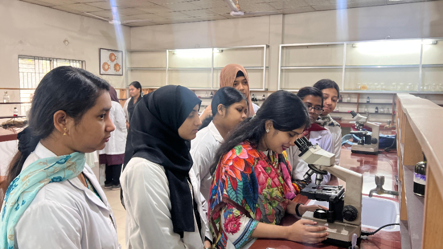 Kumudini Women's Medical College - College Image