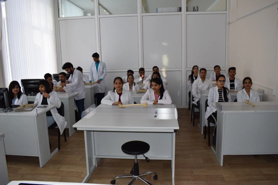 International Medical School - College Image