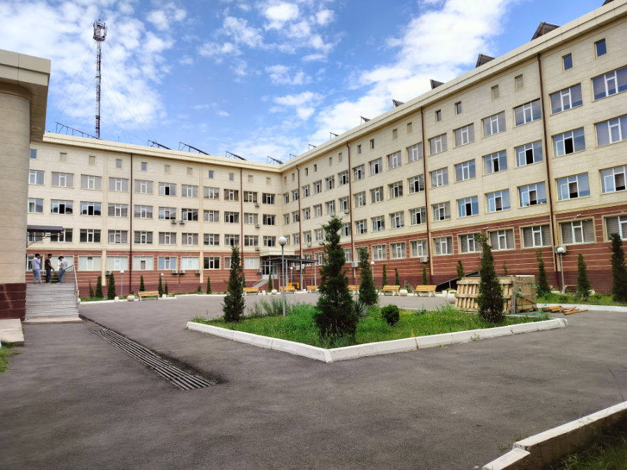 Tashkent Pediatric Medical Institute - College Image