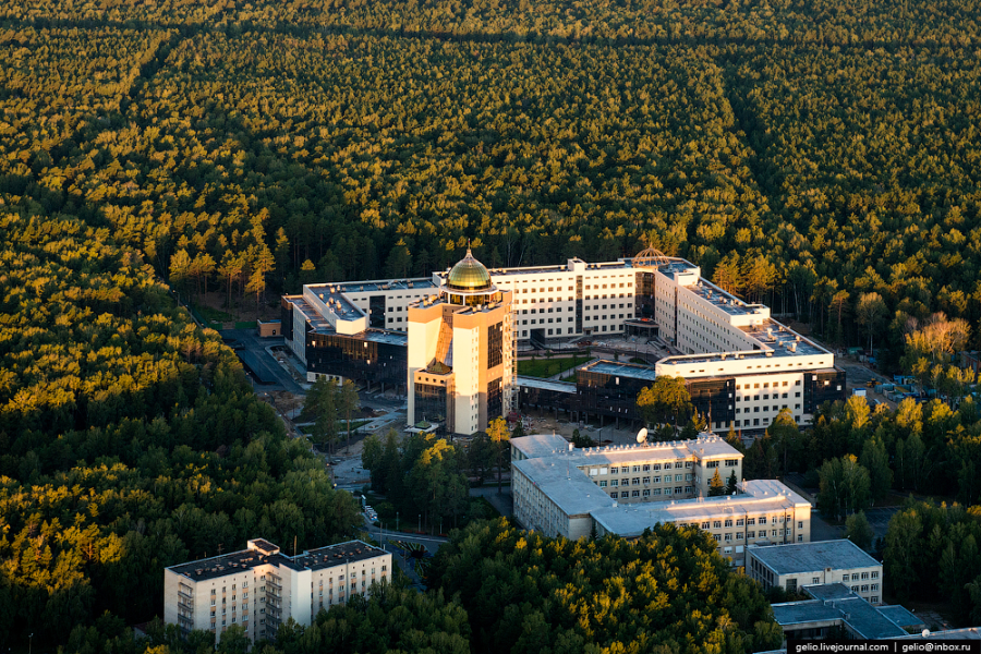 Novosibirsk State University - College Image