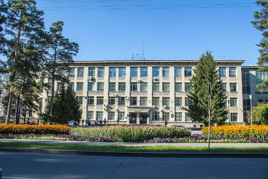 Novosibirsk State University - College Image