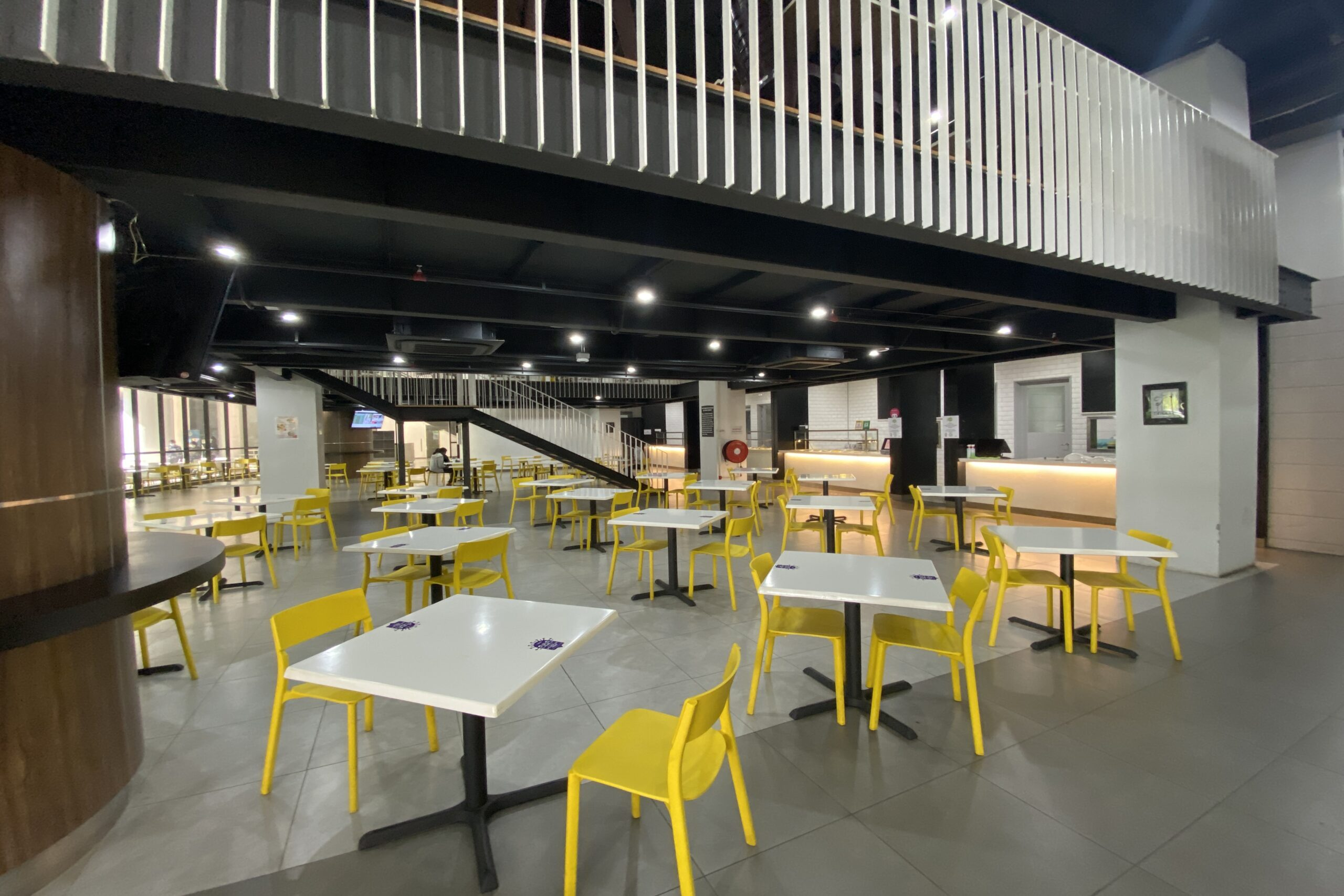 Asian Metropolitan University - College Image