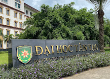 Tan Tao University - College Image