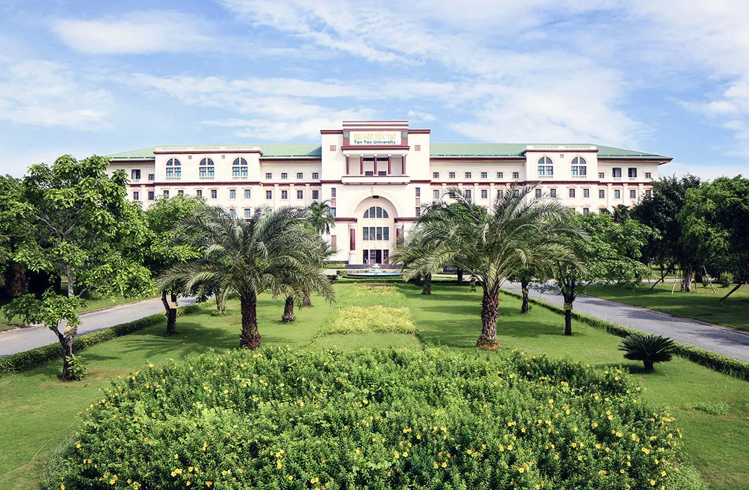 Tan Tao University - College Image