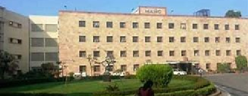 Maulana Azad Medical College, New Delhi - Campus