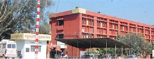 Maharani Laxmi Bai Medical College, Jhansi - Campus