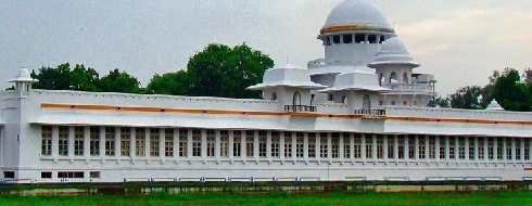 Shri Gulab Kunverba Ayurved Mahavidyalaya, Jamnagar - Campus