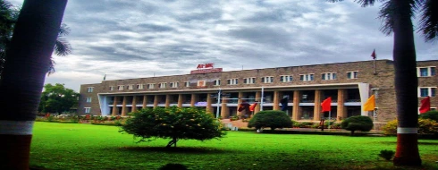 Armed Forces Medical College, Pune - Campus