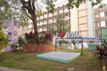 Government Medical College, Baroda - Campus