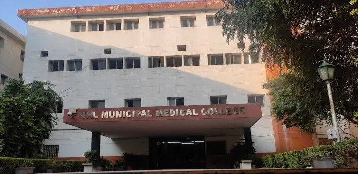 Smt NHL Municipal Medical College, Ahmedabad - Campus