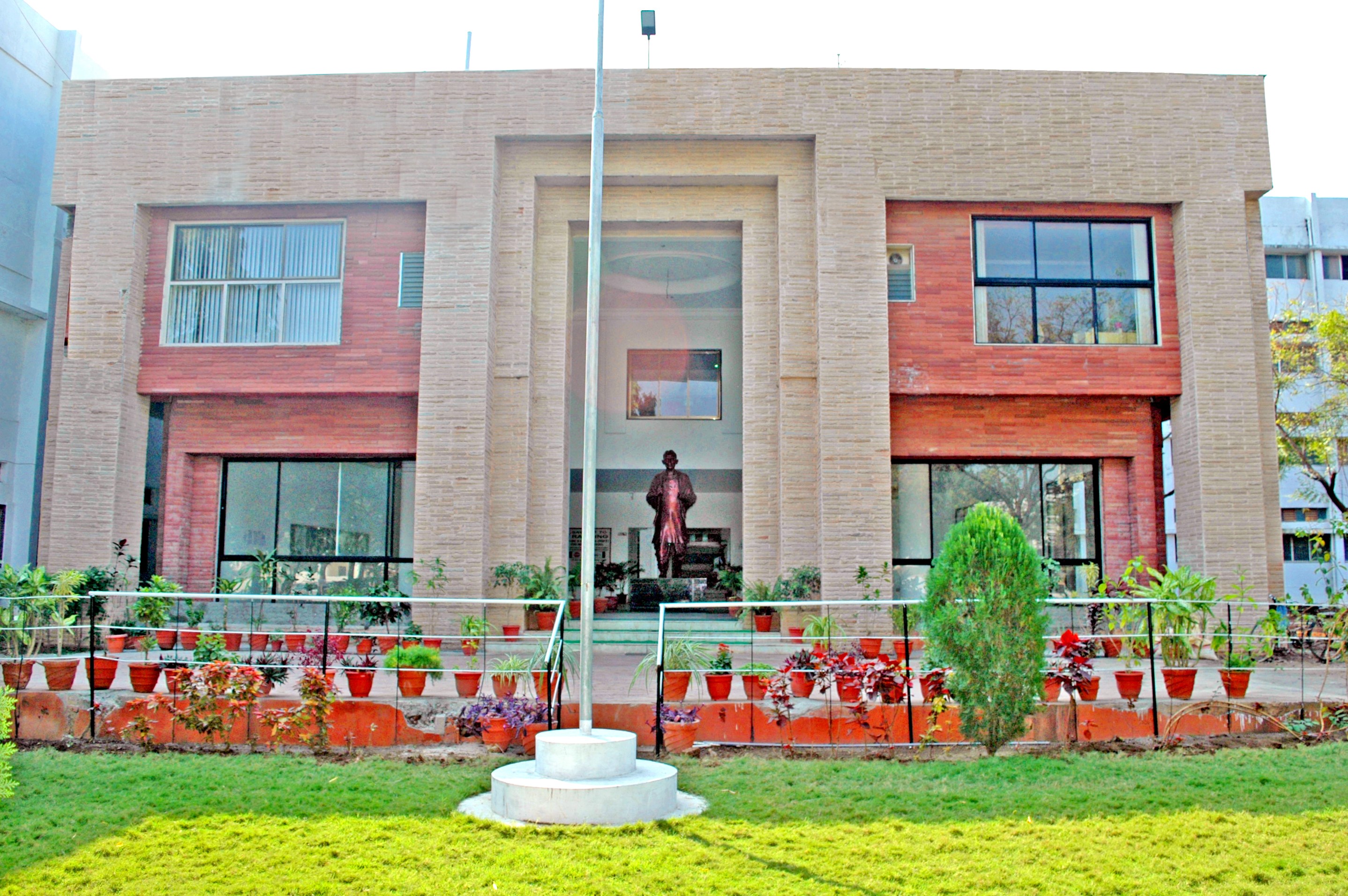 JMF's ACPM Medical College, Dhule - Campus