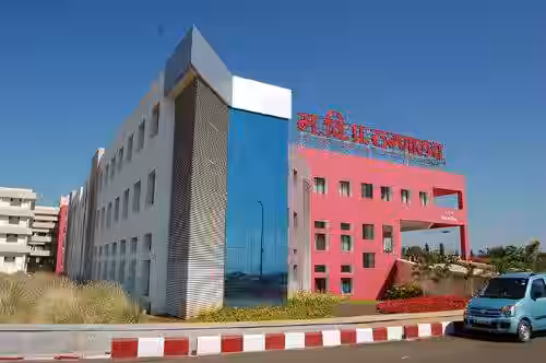 Dr. Vasantrao Pawar Medical College, Nashik - Campus