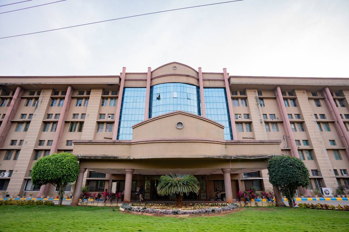 Mediciti Institute of Medical Sciences, Ghanpur - CAMPUS