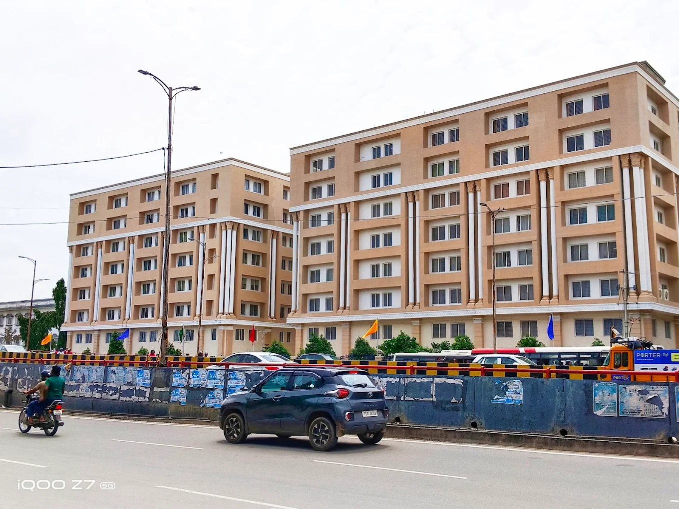 Kamineni Academy of Medical Science & Research Center, Hyderabad - CAMPUS