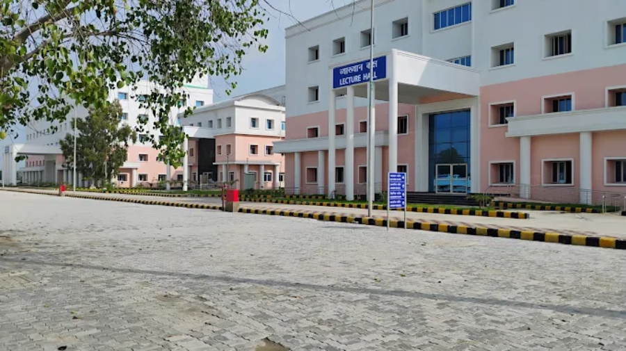 Baba Kina Ram Autonomous State Medical College, Chandauli - College Image