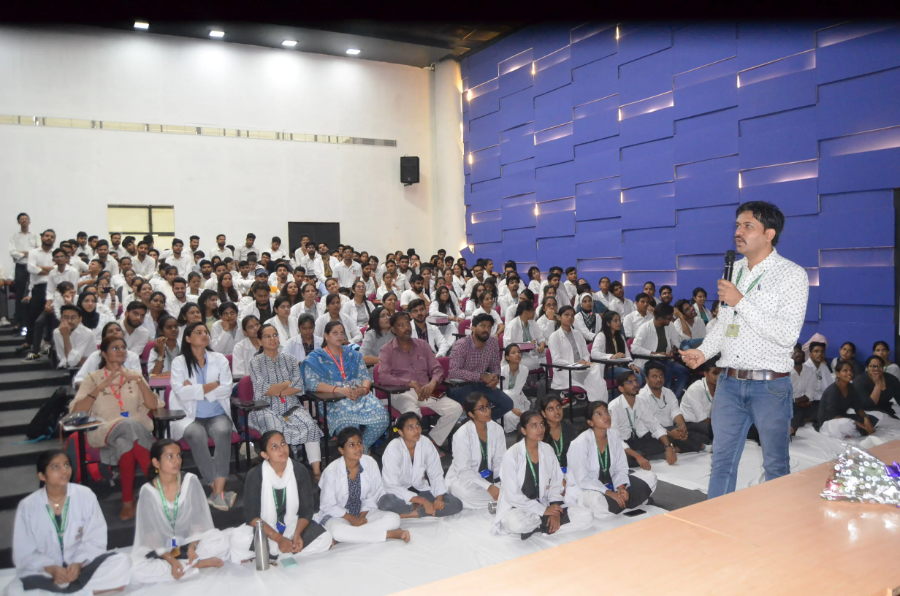 G.S. Medical College & Hospital, Hapur - College Image