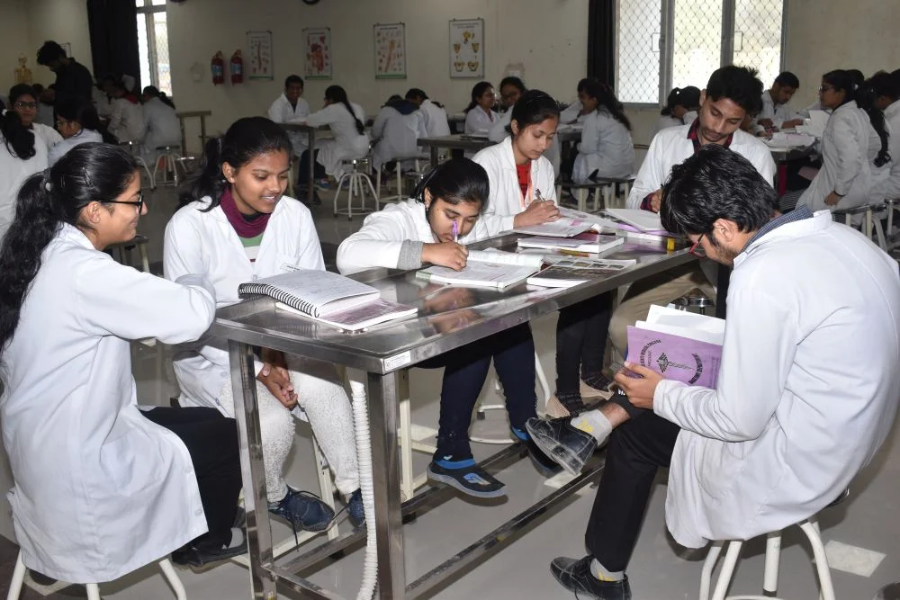 Government Medical College, Firozabad - College Image