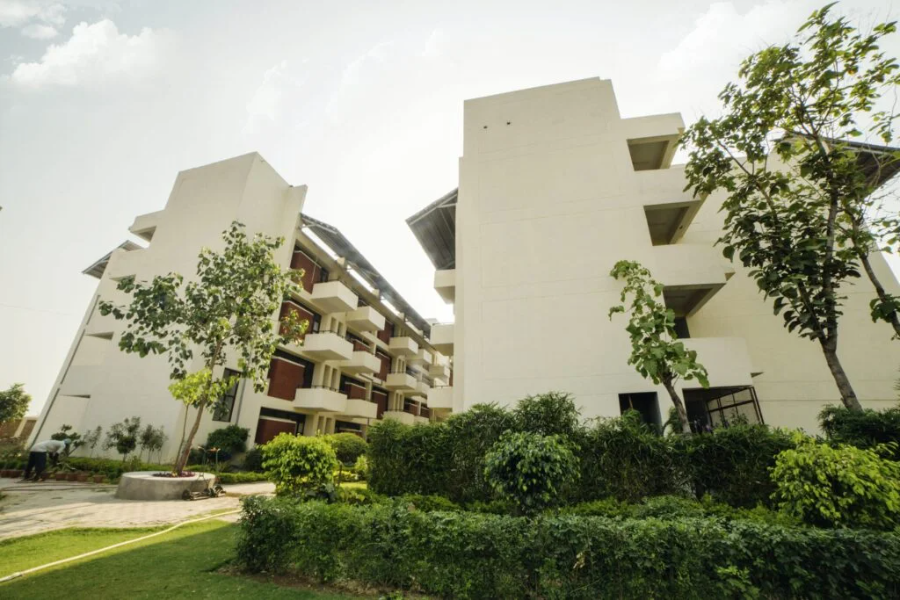 Heritage Institute of Medical Sciences, Varanasi - College Image