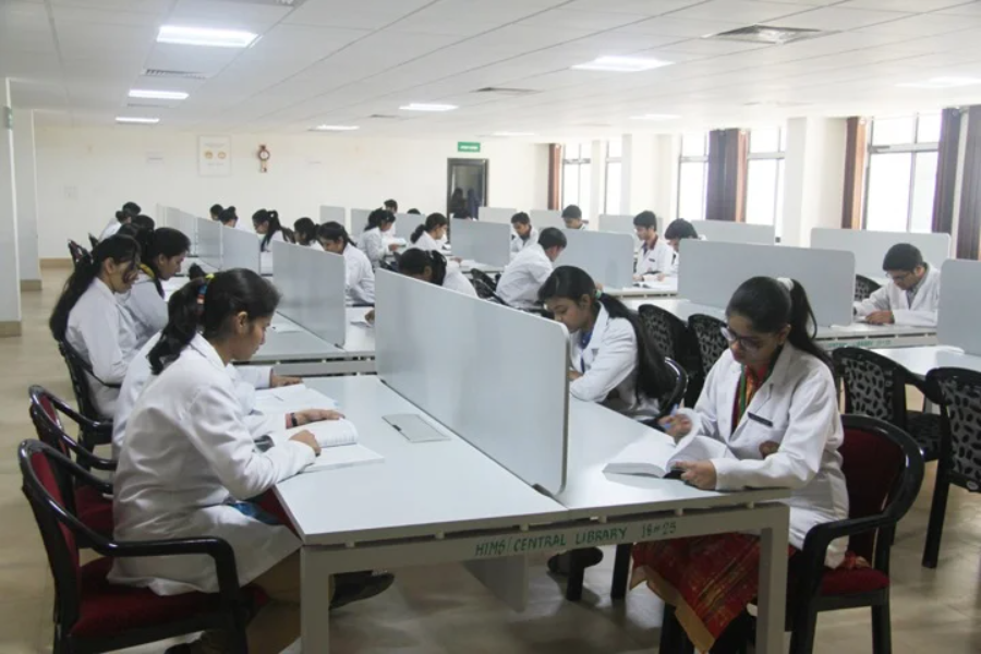 Heritage Institute of Medical Sciences, Varanasi - College Image