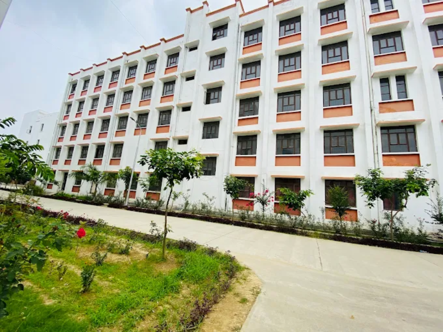 Hind Institute of Medical Sciences, Sitapur - College Image