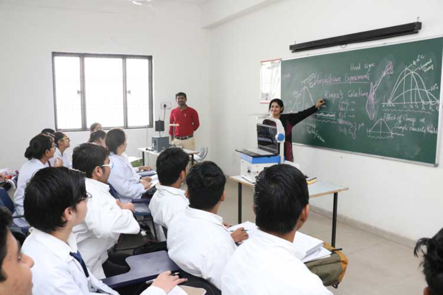 K.D. Medical College Hospital & Research Centre, Mathura - College Image