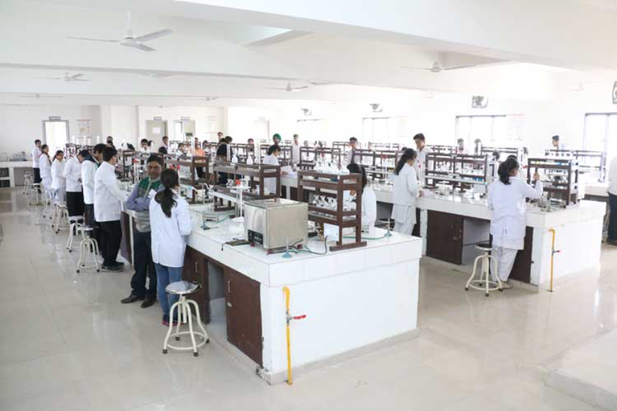 K.D. Medical College Hospital & Research Centre, Mathura - College Image