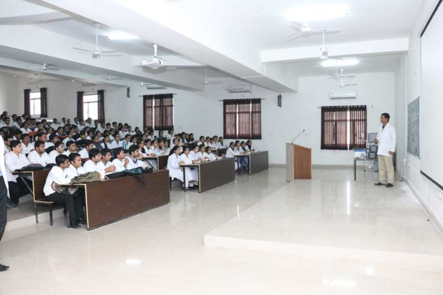 K.D. Medical College Hospital & Research Centre, Mathura - College Image