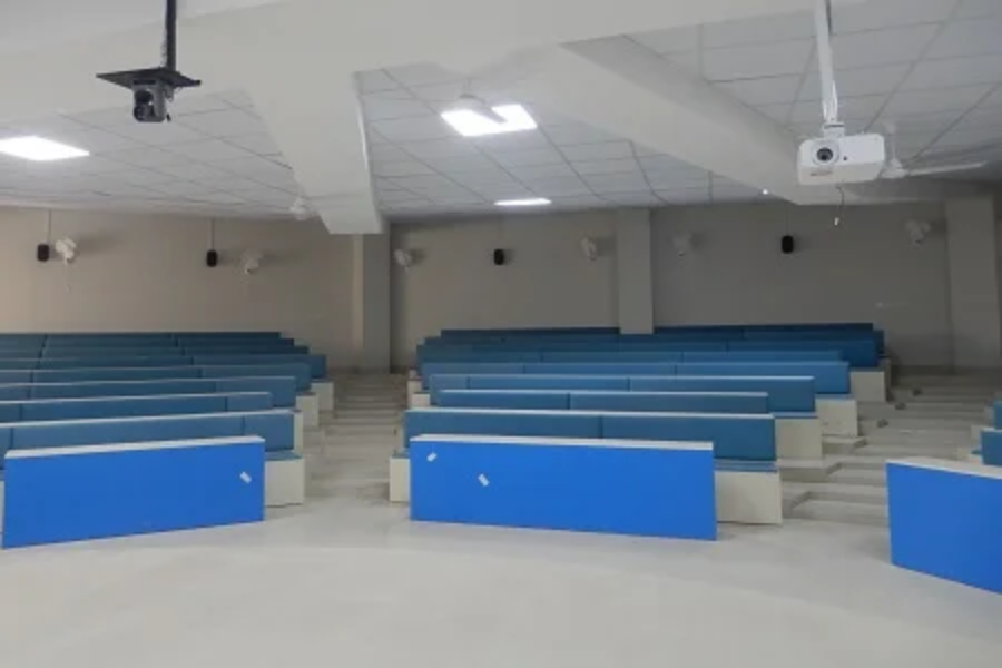 KMC Medical College, Maharajganj - College Image