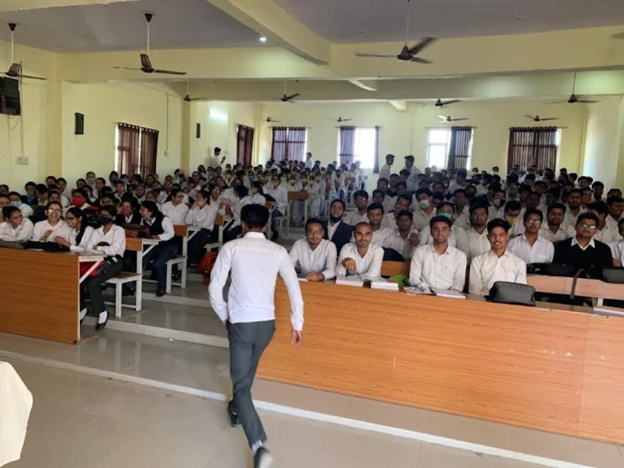 Krishna Mohan Medical College & Hospital, Mathura - College Image
