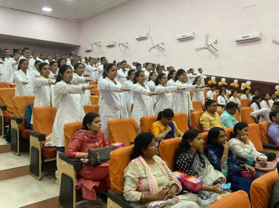 Maharani Laxmi Bai Medical College, Jhansi - College Image