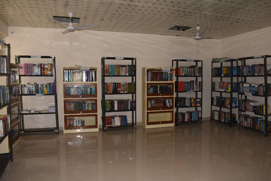Maharshi Devraha Baba Autonomous State Medical College, Deoria - College Image