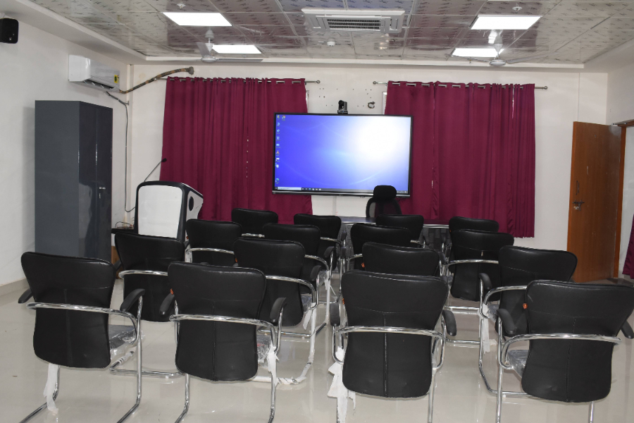 Maharshi Devraha Baba Autonomous State Medical College, Deoria - College Image