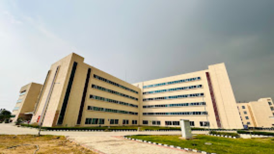 Mahatma Vidur Autonomous State Medical College, Bijnor - College Image