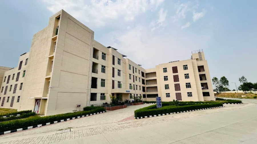 Mahatma Vidur Autonomous State Medical College, Bijnor - College Image