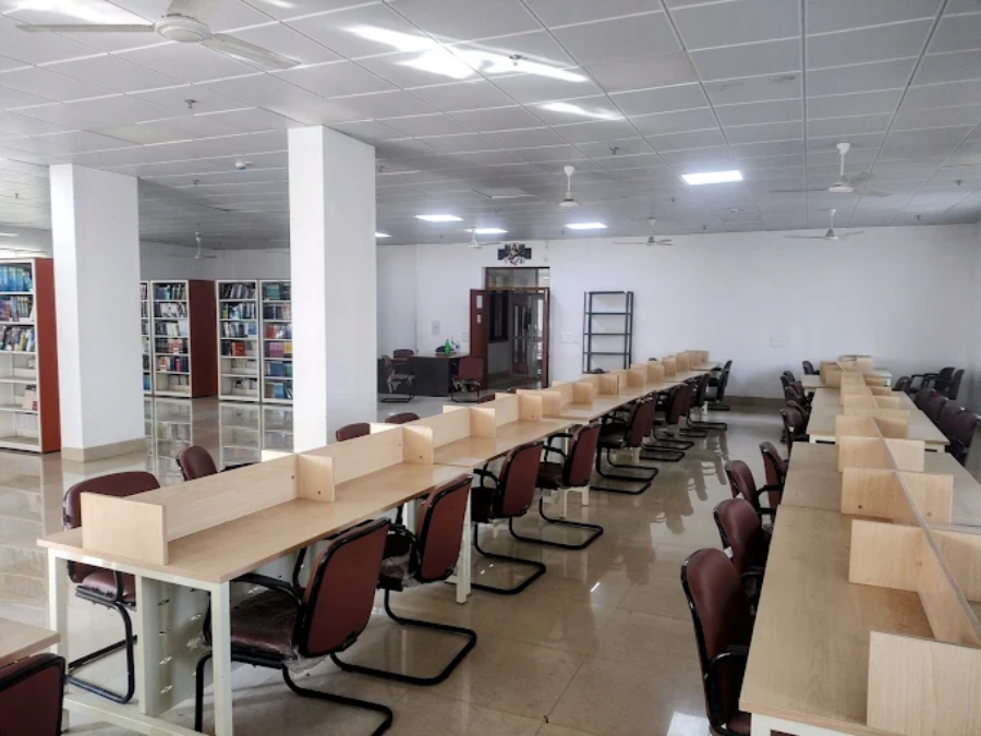 Rajarshi Dashrath Autonomous State Medical College, Ayodhya - College Image