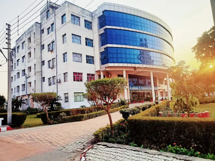 Saraswati Medical College, Unnao - College Image