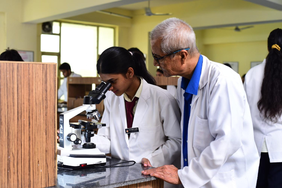 Shri Venkateshwara Institute of Medical Sciences, Gajraula - College Image