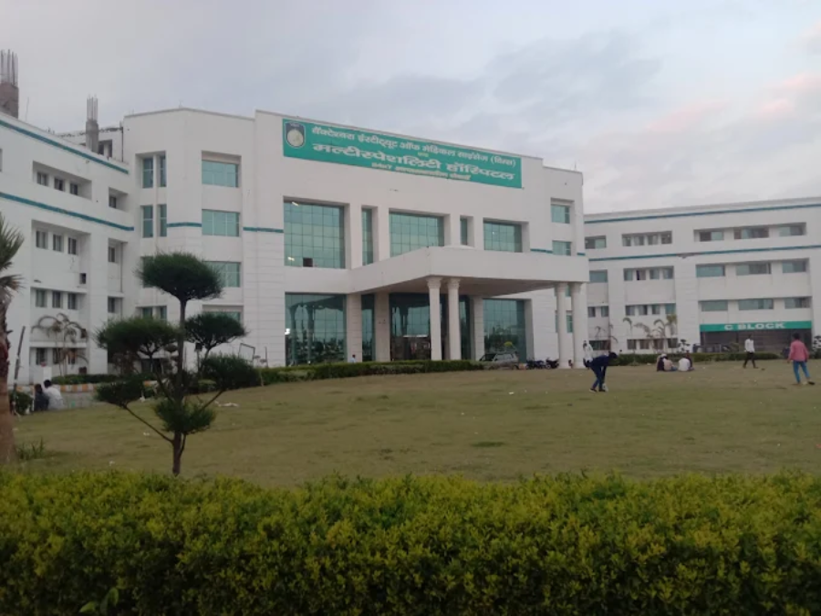 Shri Venkateshwara Institute of Medical Sciences, Gajraula - College Image