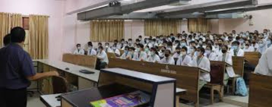 Subharti Medical College, Meerut - College Image