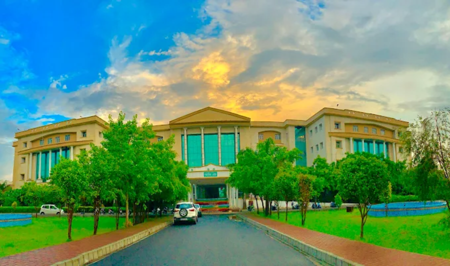 Uttar Pradesh University of Medical Sciences, Etawah - College Image