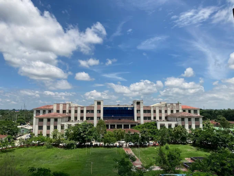 Fakhruddin Ali Ahmed Medical College, Barpeta - College Image