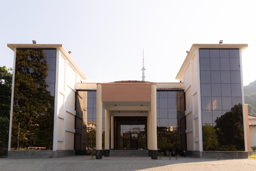 Gauhati Medical College, Guwahati - College Image