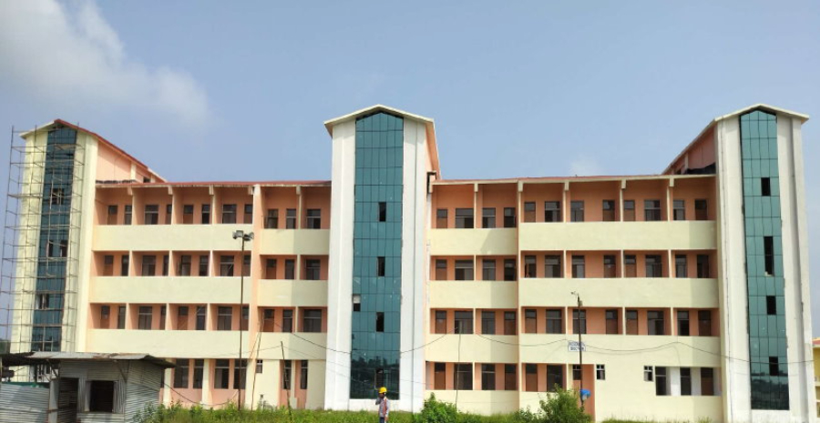 Tinsukia Medical College, Makum - College Image