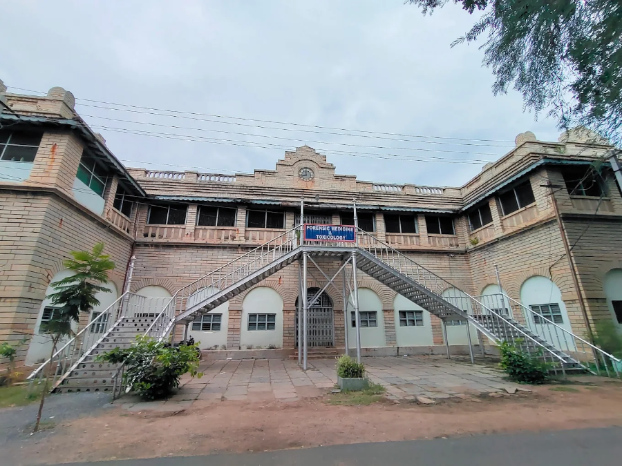Kurnool Medical College, Kurnool - College Image