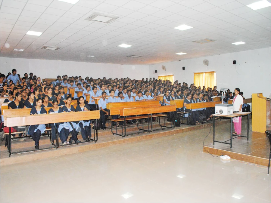 Maharaja Institute of Medical Sciences, Vizianagaram - College Image