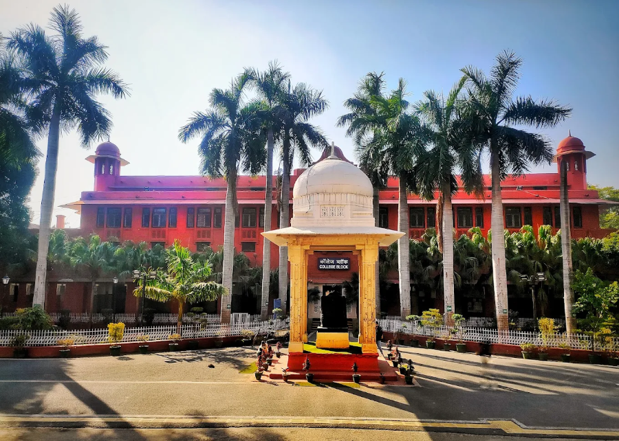 Lady Hardinge Medical College, New Delhi - College Image