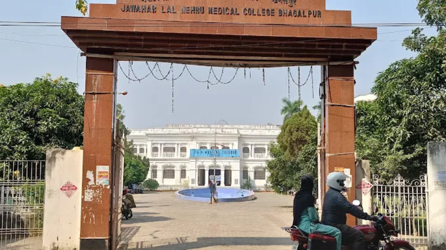 Jawaharlal Nehru Medical College, Bhagalpur - College Image
