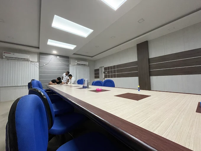 Shree Narayan Medical Institute & Hospital, Saharsa - College Image