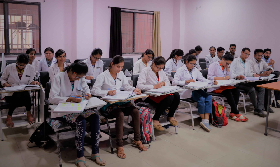 Late Shri Lakhi Ram Agrawal Memorial Govt. Medical College, Raigarh - College Image